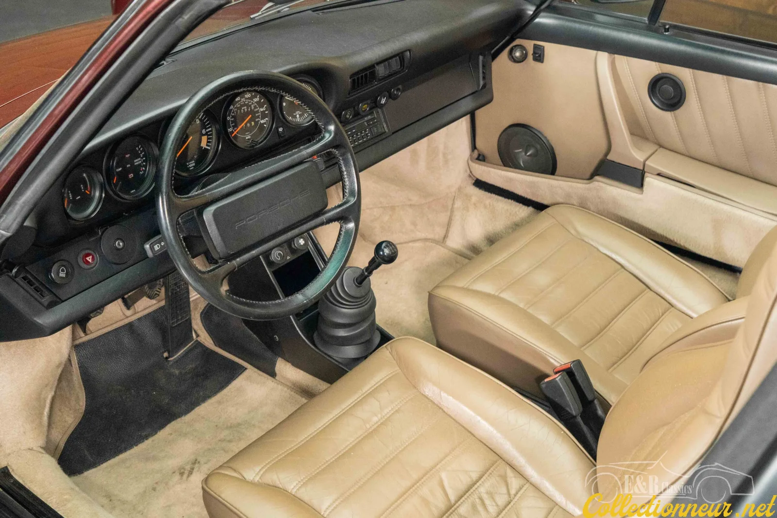 PORSCHE 911 1984