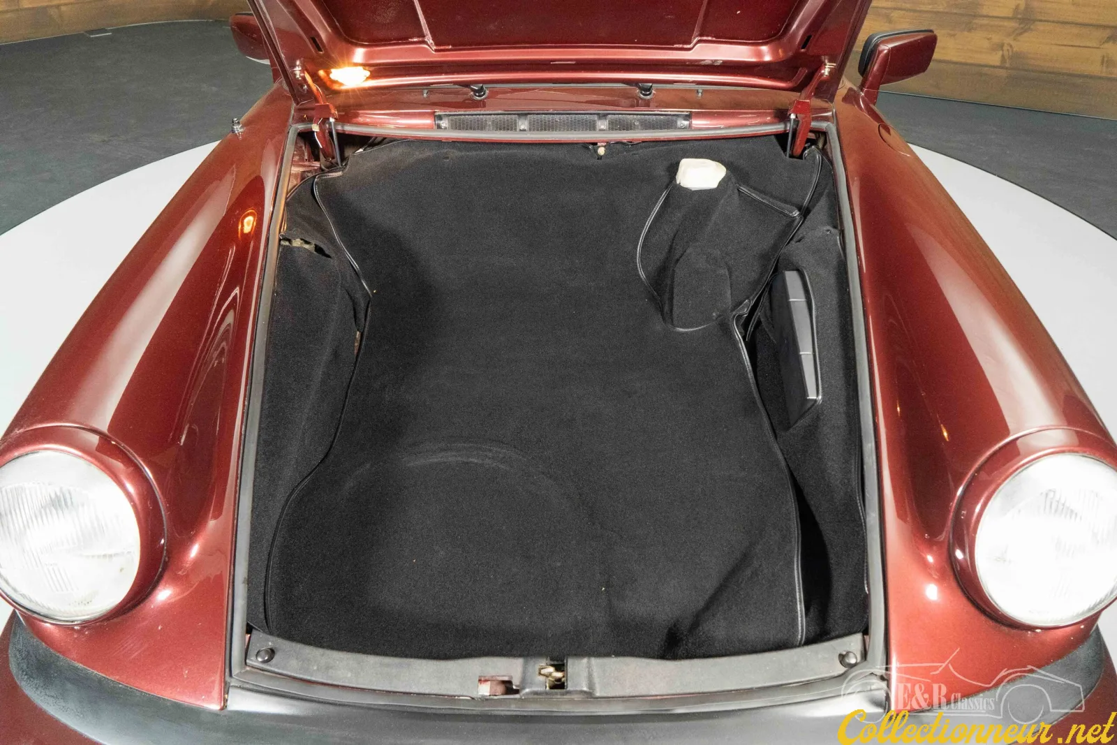 PORSCHE 911 1984