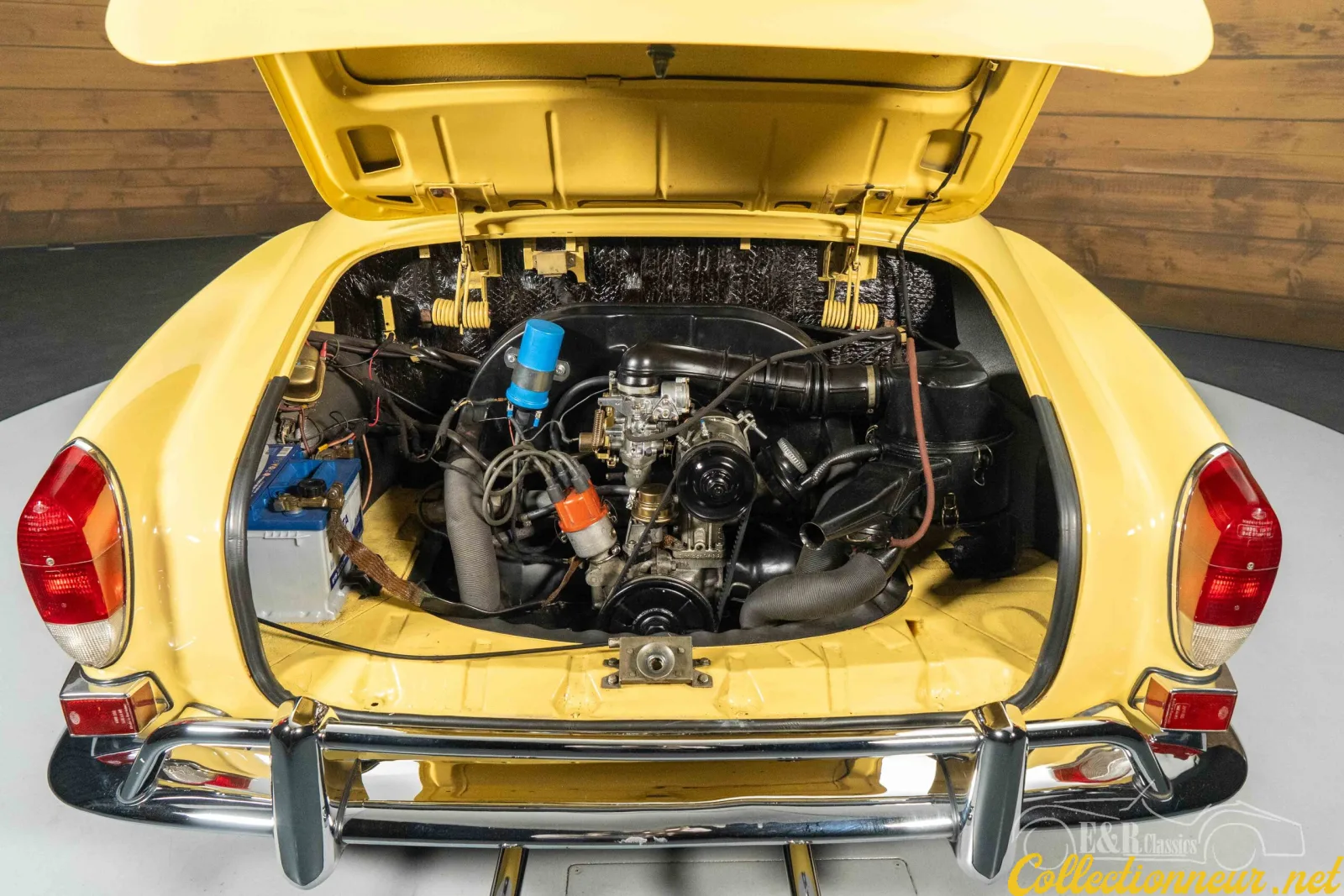 VOLKSWAGEN Karmann Ghia 1971