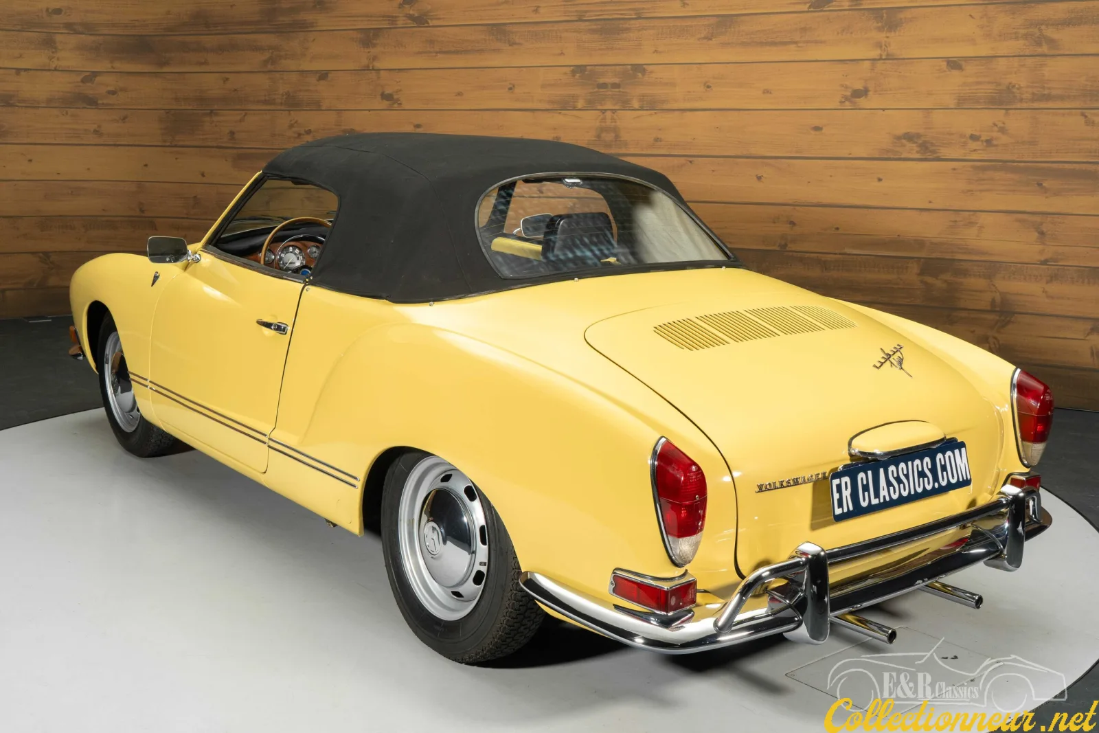 VOLKSWAGEN Karmann Ghia 1971