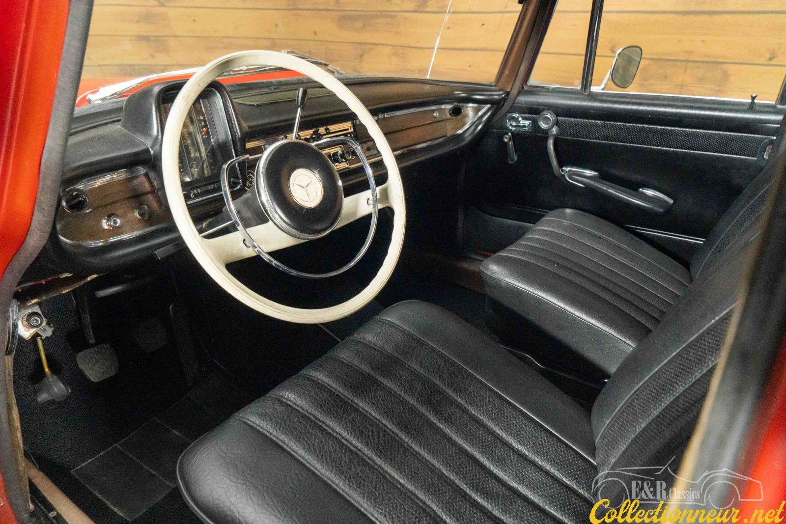 MERCEDES 230 1965