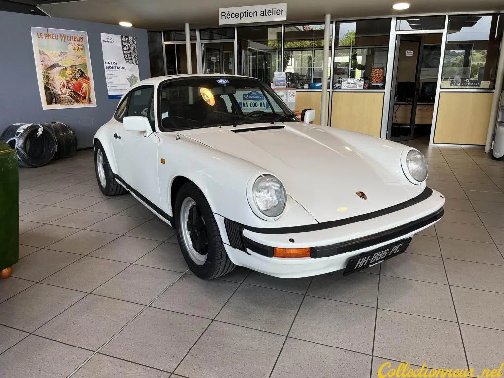 PORSCHE 911 1981