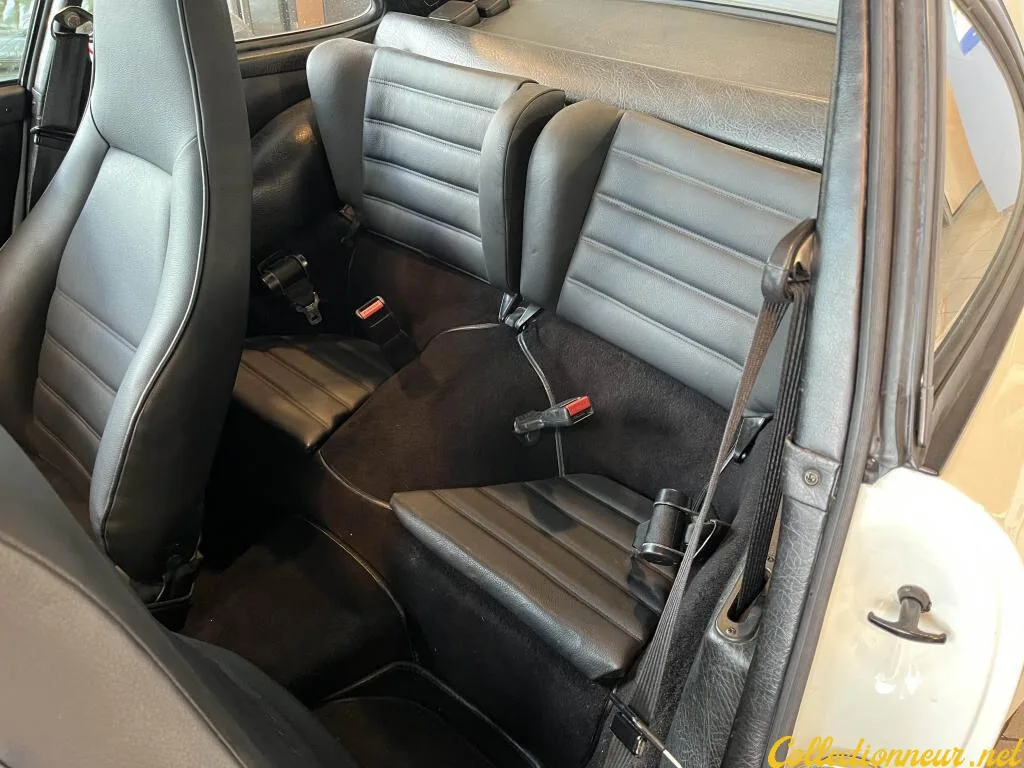 PORSCHE 911 1981