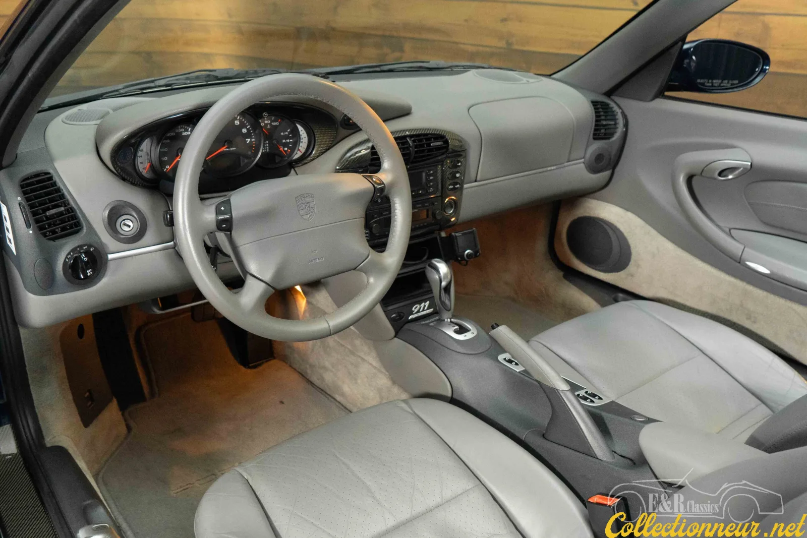 PORSCHE 911  Carrera 1999