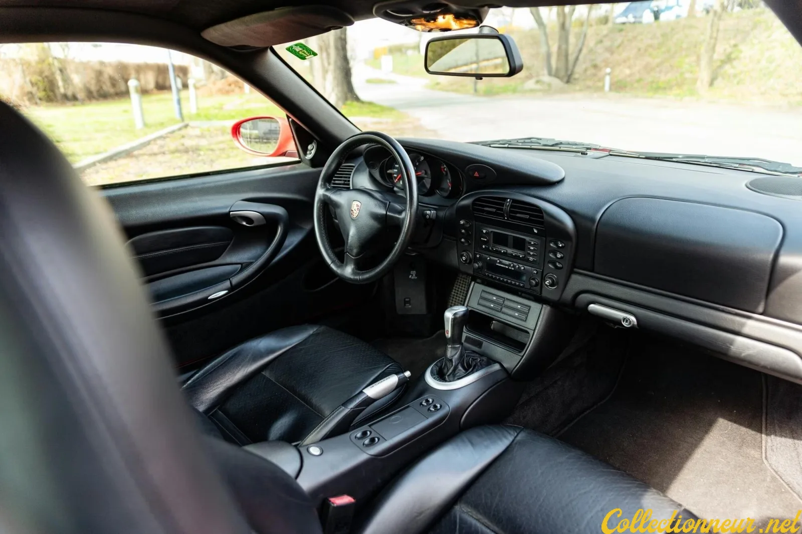 PORSCHE 911 2002