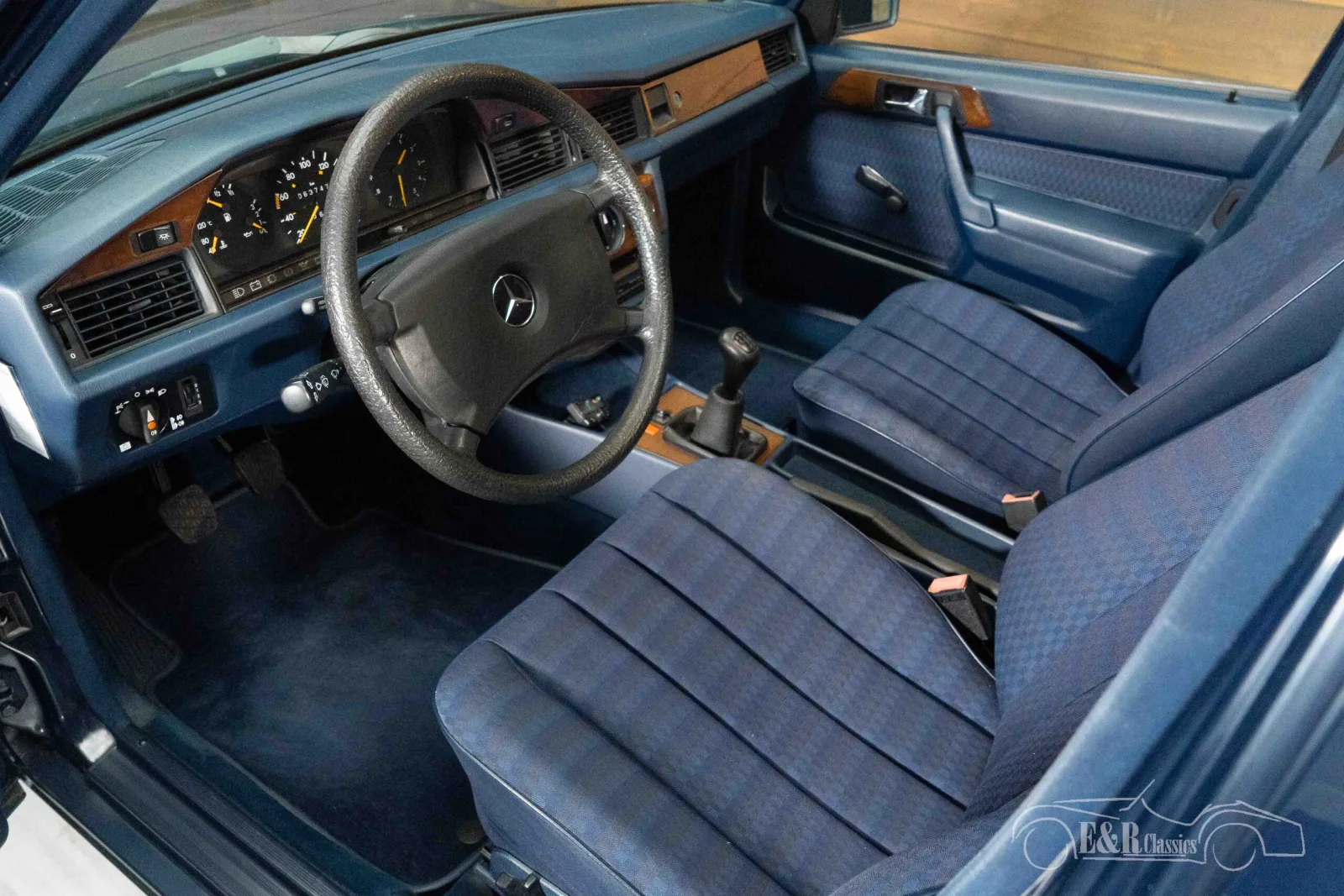 Mercedes-Benz 190 D | 63 747 km | Très bon état | 1990