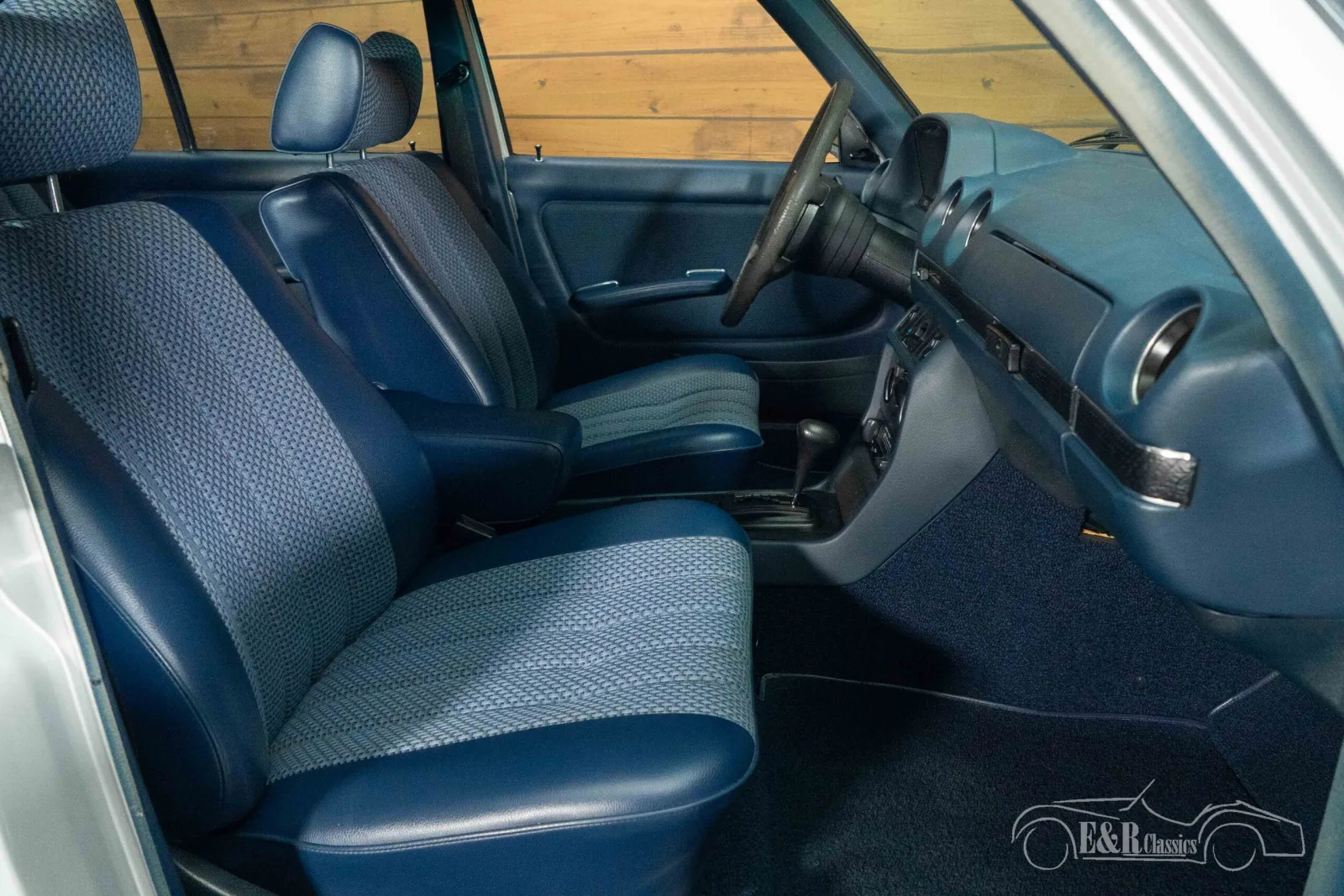 Mercedes-Benz 250 | Climatisation | Boîte automatique | 1978