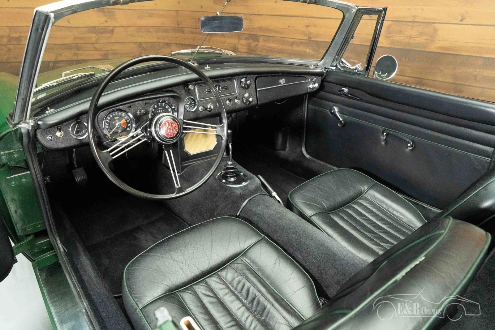 MG MGB Cabriolet | Entièrement restaurée | 1966