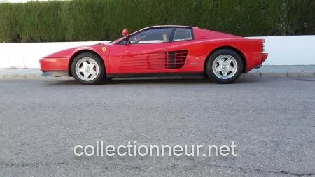 Ferrari Testarossa deportivo