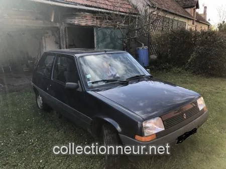 VENDS RENAULT SUPER 5 ANNEE 1985