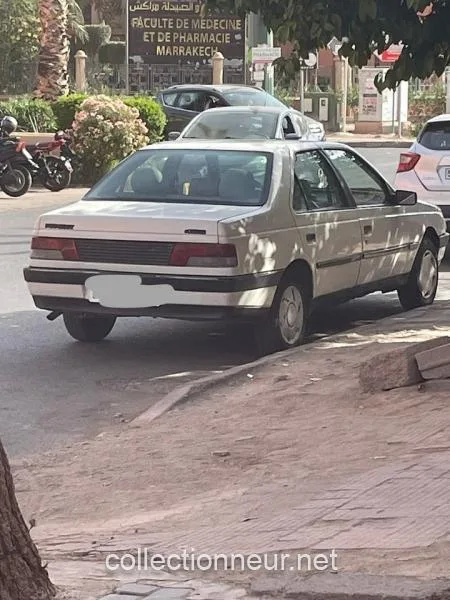 vente Peugeot 405 MI16 modele 1988 essence en excellent état