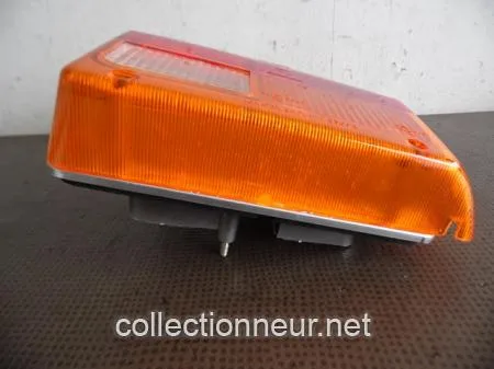 FEU ARRIERE DROIT AUSTIN / MG METRO