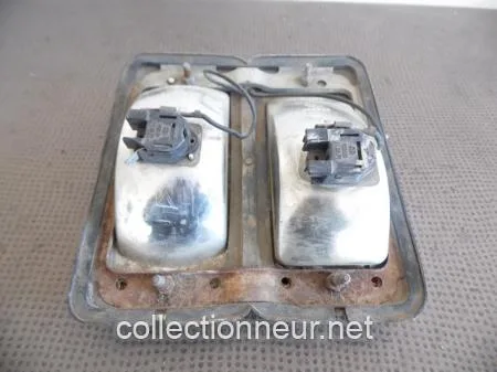 FEU ARRIERE DROIT FIAT 125