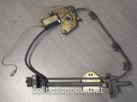 LEVE-VITRE AVANT DROIT 82379538 LANCIA DELTA