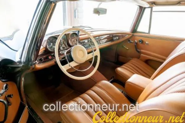 Mercedes-Benz 250 SE