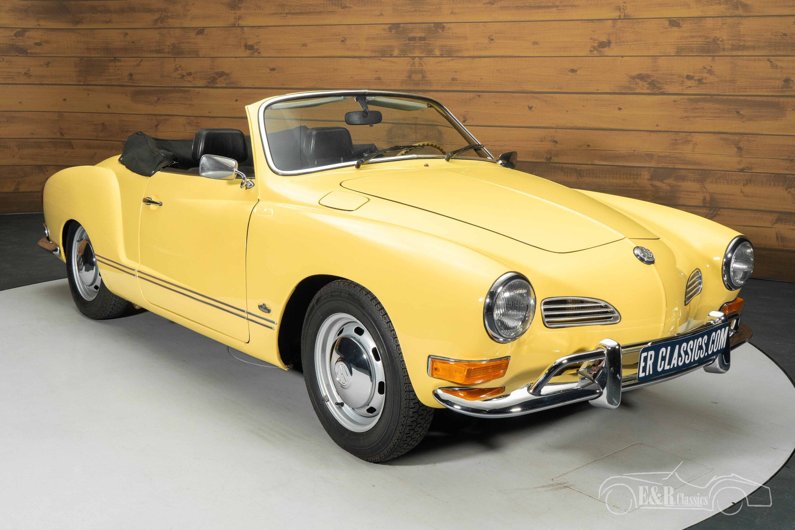 VOLKSWAGEN Karmann Ghia 1971