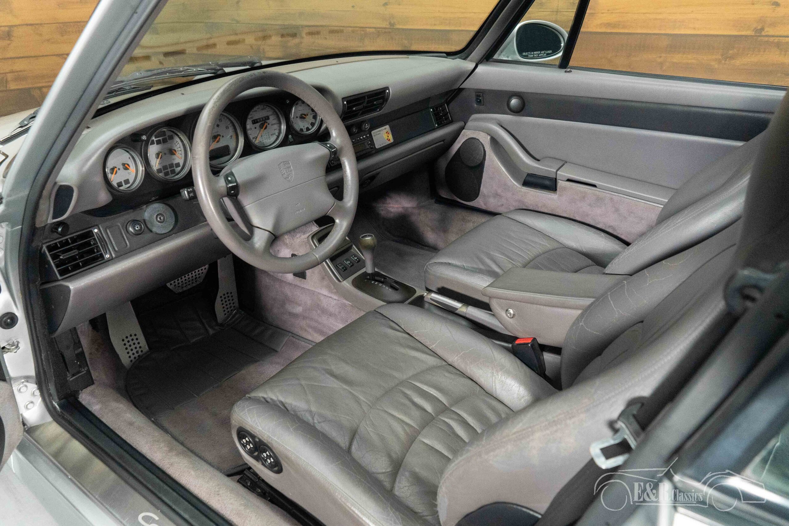 PORSCHE 911 1998