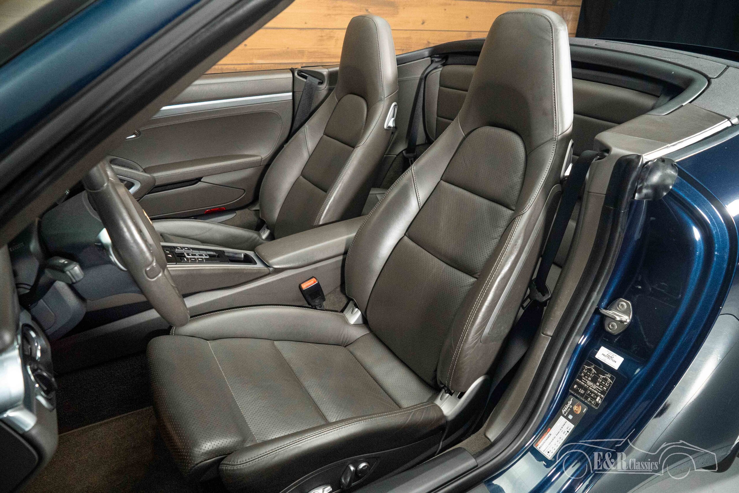 PORSCHE 911  Carrera S 2012