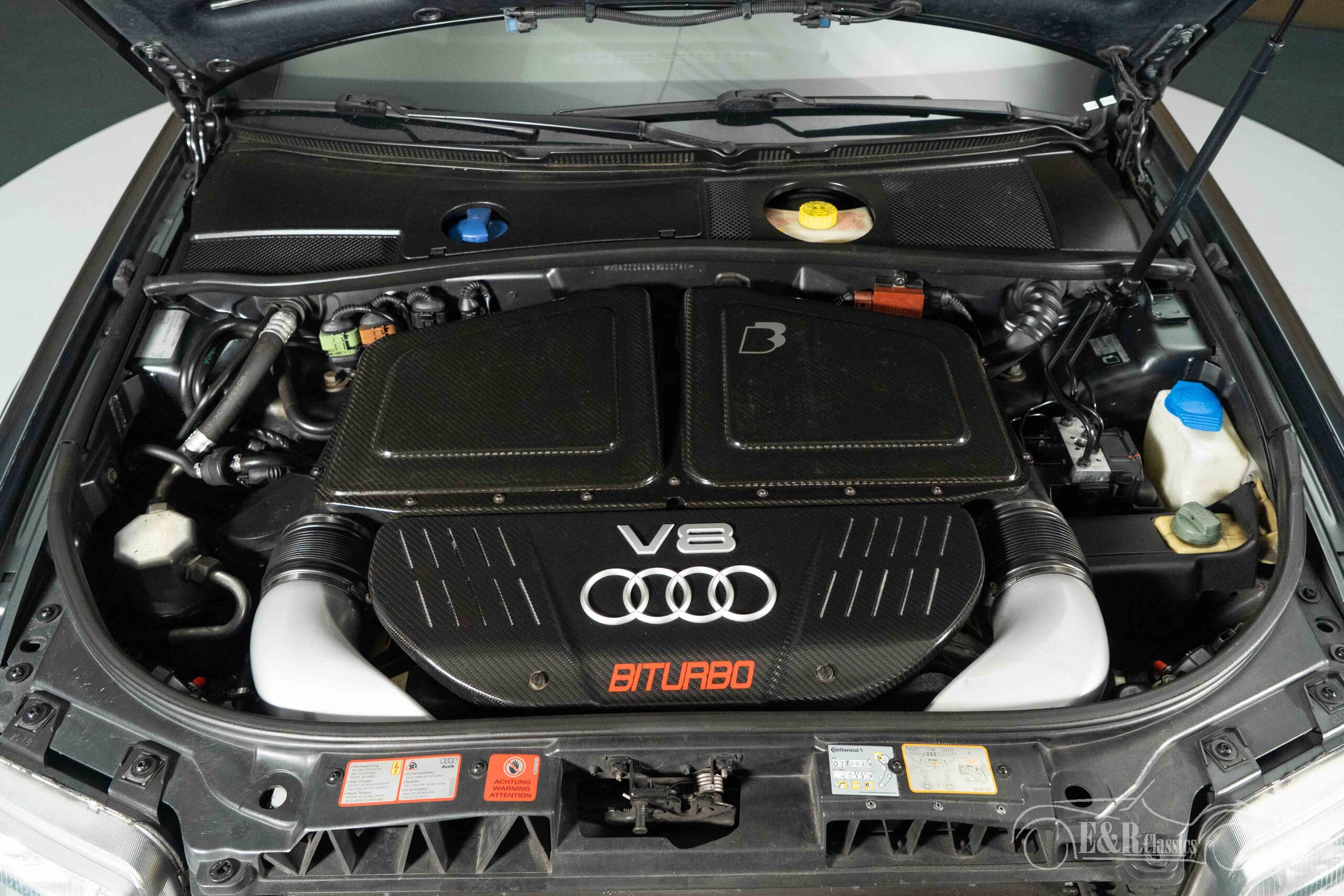 AUDI RS6 2003