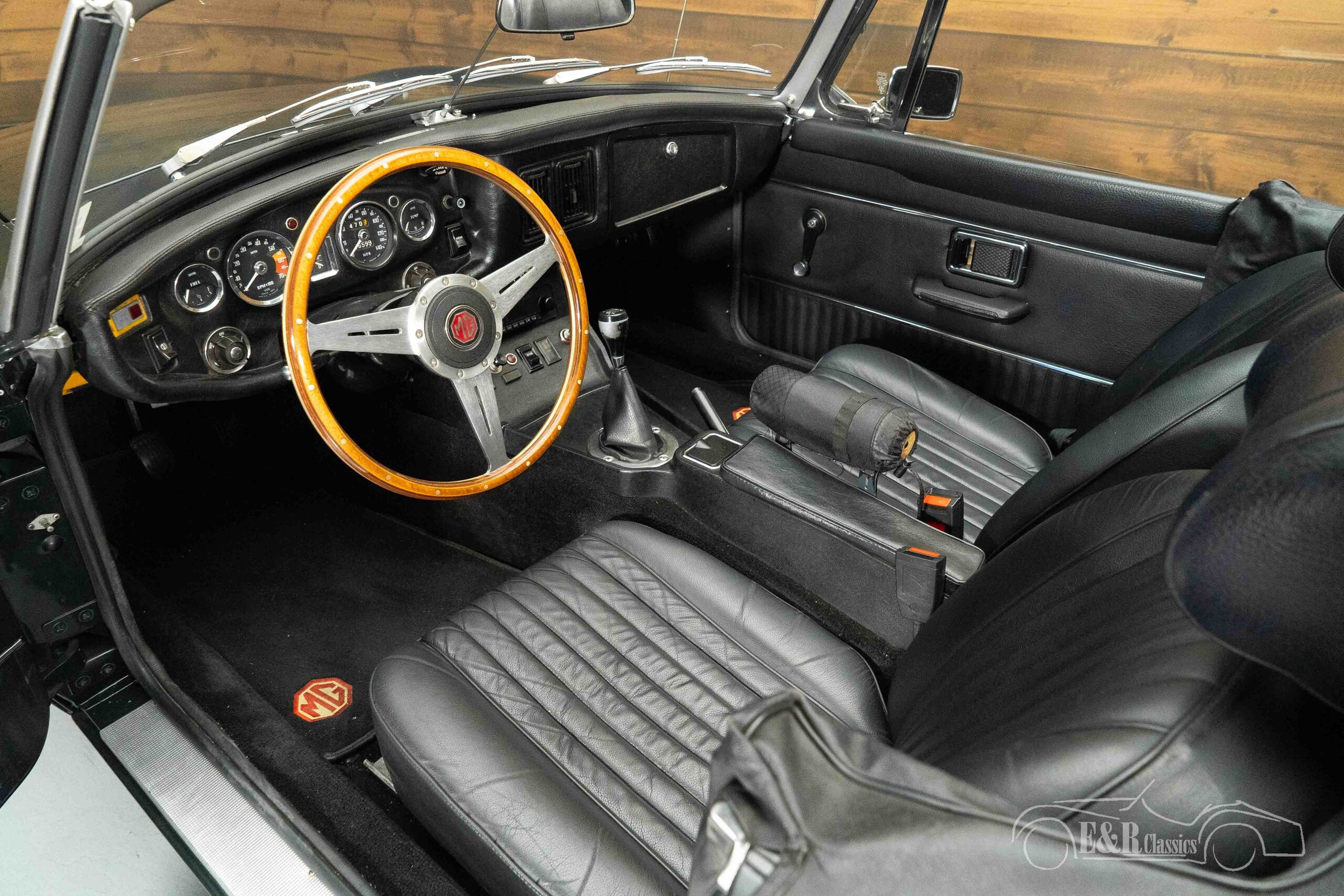 MG B 1973