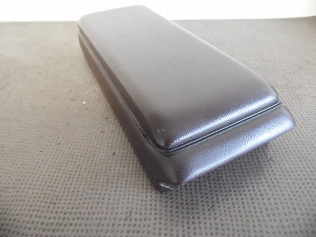 BOITE A CASSETTES PORSCHE 928 / 944 / 924