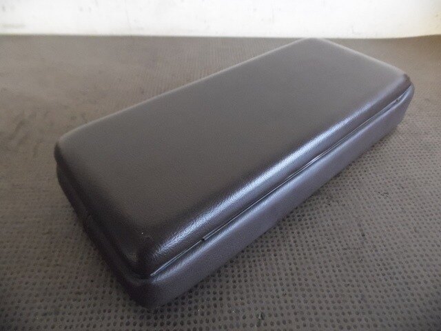 BOITE A CASSETTES PORSCHE 928 / 944 / 924