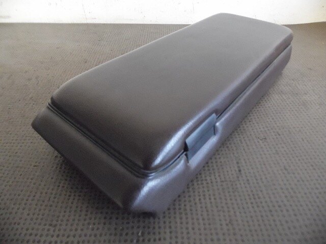BOITE A CASSETTES PORSCHE 928 / 944 / 924