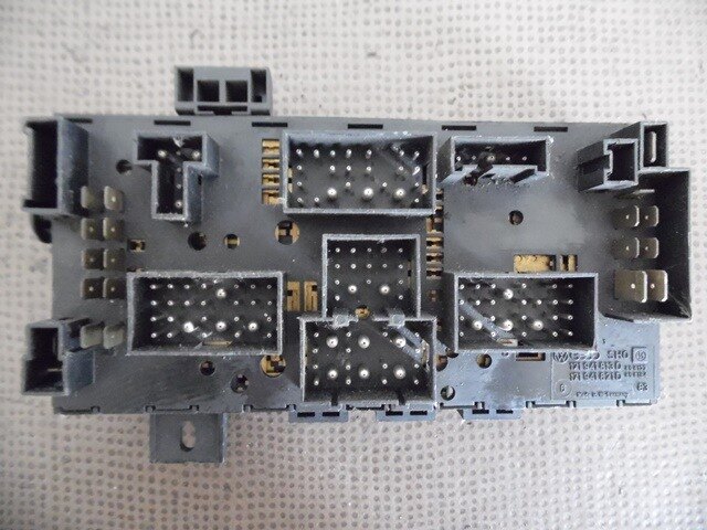 CENTRALE ELECTRIQUE 171941813D VW GOLF II
