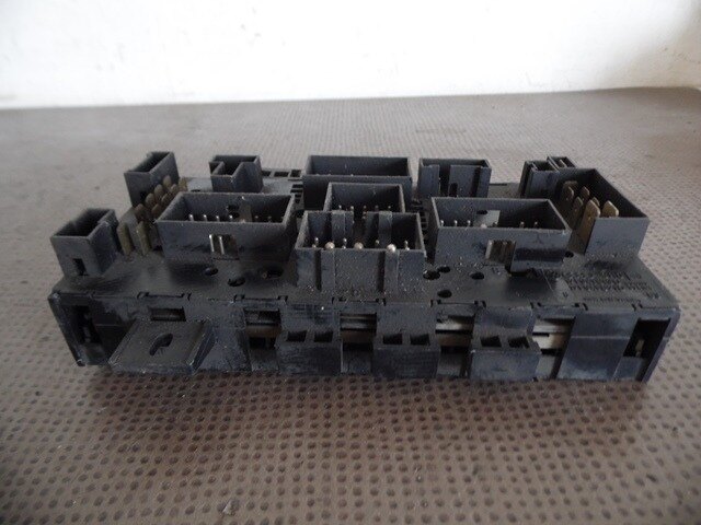 CENTRALE ELECTRIQUE 171941813D VW GOLF II