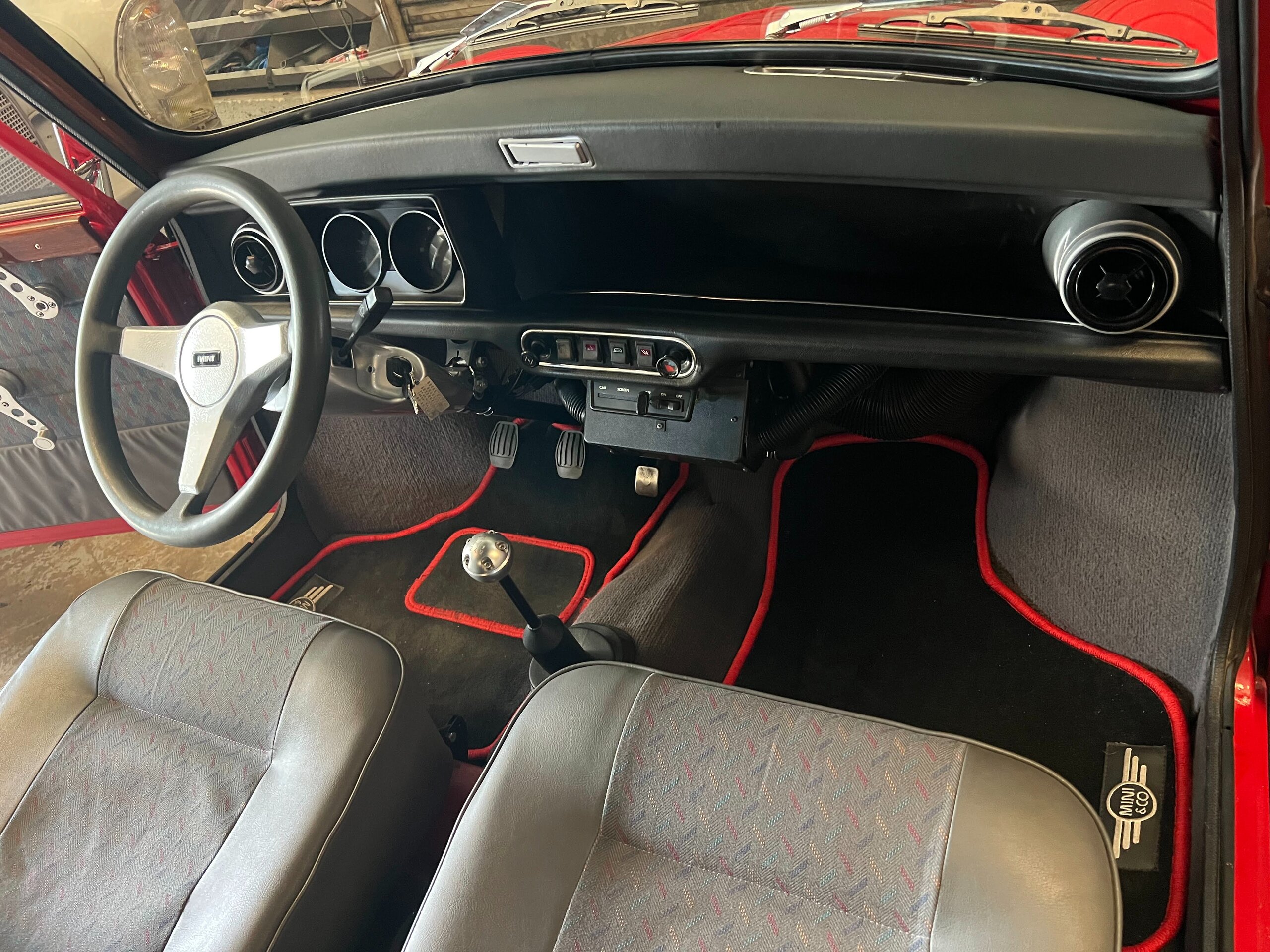 MINI 1000 Spéciale