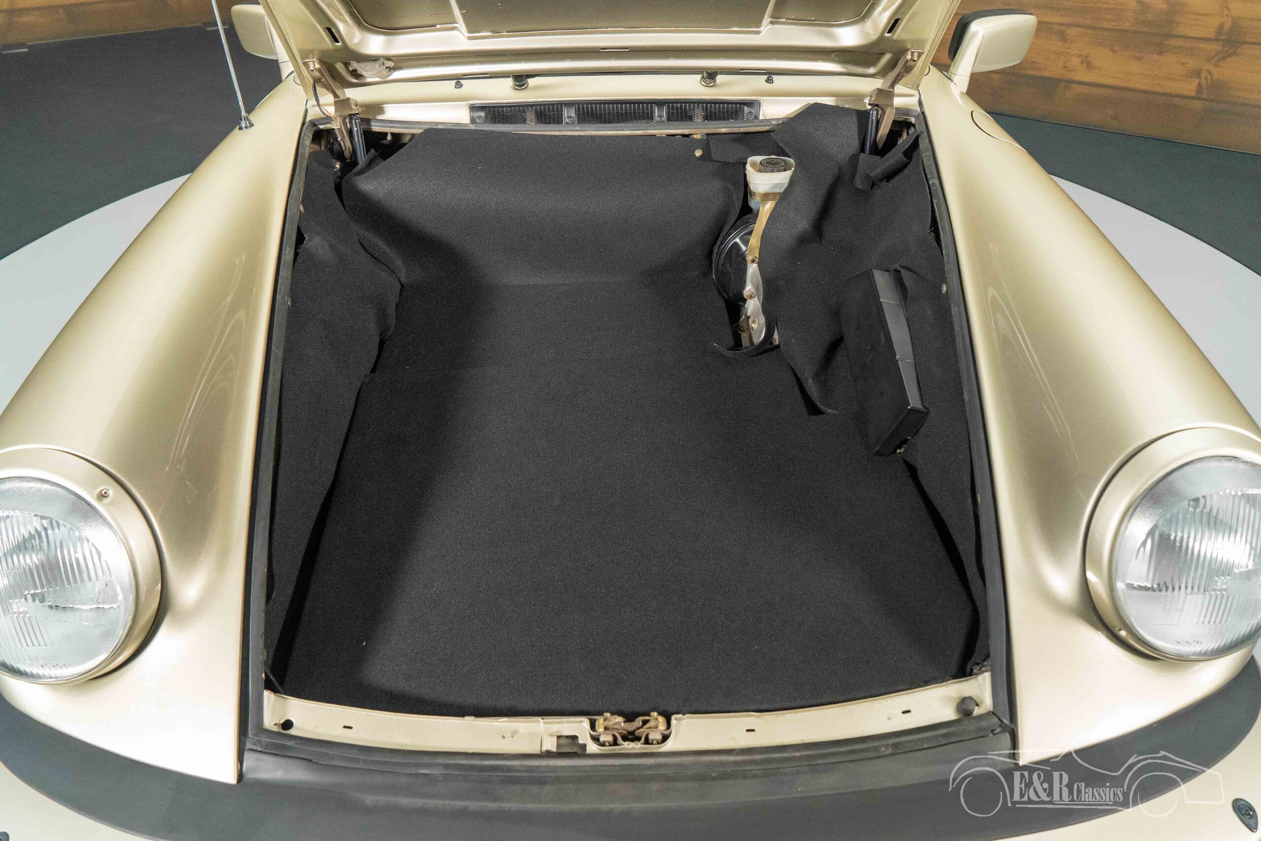 PORSCHE 911 SC 1983