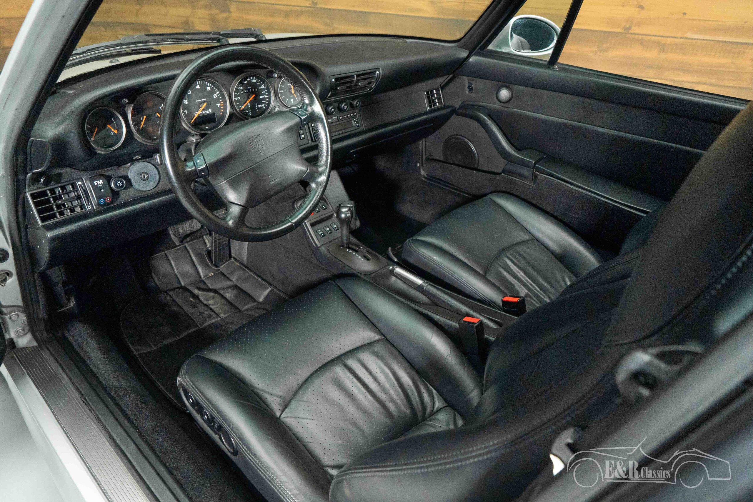 PORSCHE 911  Carrera S  1997