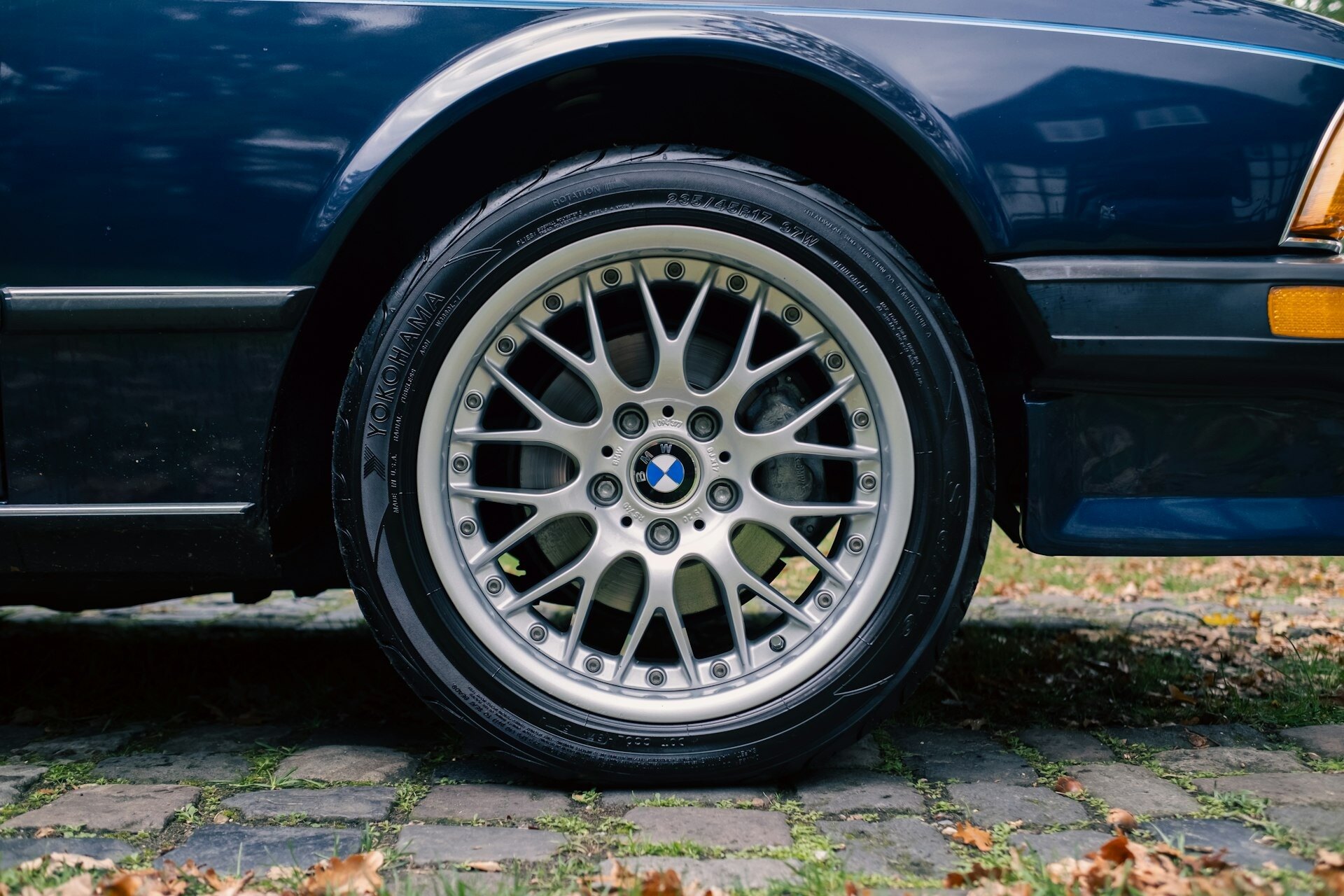 BMW E24 1987