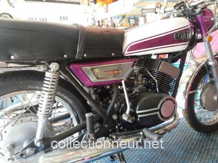YAMAHA 250 YDS7 de 1972 restaurée