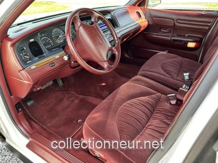 Ford Crown Victoria