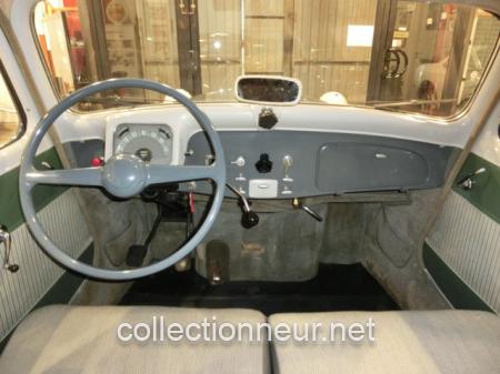 CITROEN TRACTION AVANT 11 B - 1954