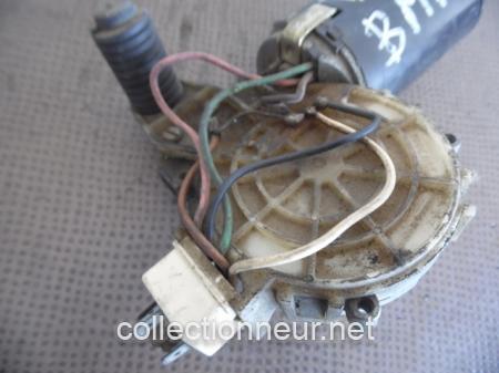 MOTEUR ESSUIE-GLACE 1395105324 / 61611367808 BMW E12