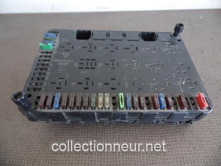 PLATINE PORTE FUSIBLES ET RELAIS 94461011000 PORSCHE 944-2