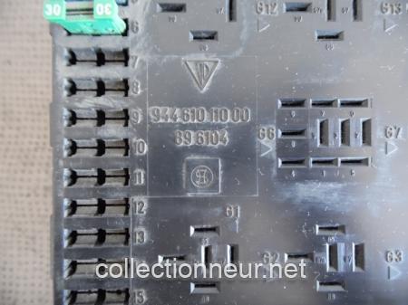 PLATINE PORTE FUSIBLES ET RELAIS 94461011000 PORSCHE 944-2